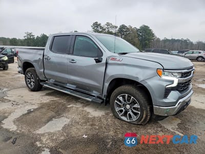 Czwarte zdjęcie samochodu z boku: 2025 CHEVROLET SILVERADO K1500 LT VIN:2GCUKDED6S1175228 - miniatura