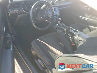 Zdjęcie 8 z 12 samochodu: 2019 FORD MUSTANG VIN:1FA6P8TH0K5199357 - miniatura