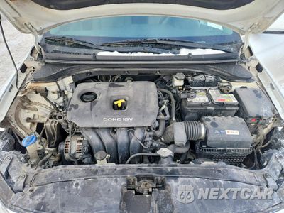 Zdjęcie 11 z 12 samochodu: 2017 HYUNDAI ELANTRA SE VIN:5NPD74LF6HH148981 - miniatura