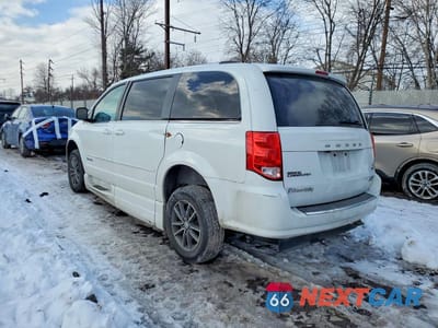 Drugie zdjęcie samochodu z przodu: 2017 DODGE GRAND CARAVAN SXT VIN:2C4RDGCG6HR861634 - miniatura
