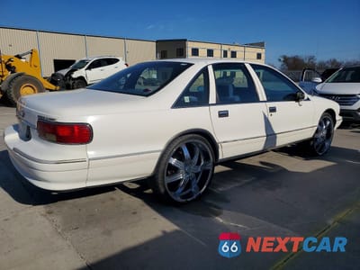 Trzecie zdjęcie samochodu z tyłu: 1993 CHEVROLET CAPRICE CLASSIC VIN:1G1BL53E1PR134468 - miniatura