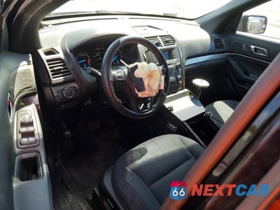Zdjęcie 8 z 13 samochodu: 2019 FORD EXPLORER POLICE INTERCEPTOR VIN:1FM5K8AR6KGB46176 - miniatura