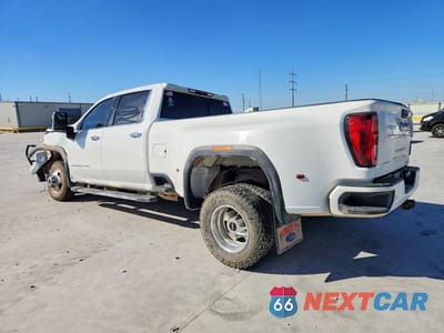 Drugie zdjęcie samochodu z przodu: 2022 GMC SIERRA K3500 DENALI VIN:1GT49WEY9NF246087 - miniatura