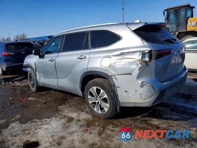 Drugie zdjęcie samochodu z przodu: 2024 TOYOTA HIGHLANDER XLE VIN:5TDKDRBHXRS550529 - miniatura