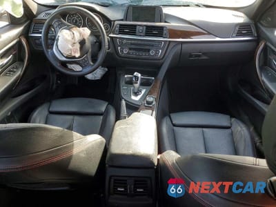 Zdjęcie 8 z 12 samochodu: 2015 BMW 335 VIN:WBA3B9G52FNR93958 - miniatura