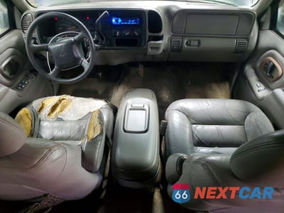 Zdjęcie 8 z 12 samochodu: 1999 CHEVROLET TAHOE K1500 VIN:1GNEK13R2XJ354176 - miniatura