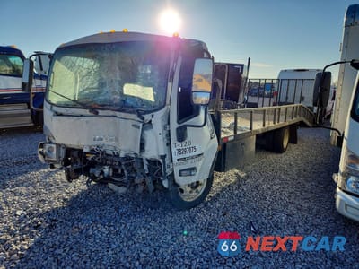 2023 ISUZU NPR HD CREW CAB FLATBED TRUCK 54DC4W1D9PS207616 - główne zdjęcie licytacji z USA - miniatura