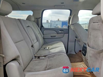 Zdjęcie 10 z 11 samochodu: 2007 GMC YUKON XL C1500 VIN:1GKFC16057J232486 - miniatura