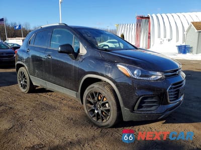 Czwarte zdjęcie samochodu z boku: 2022 CHEVROLET TRAX 1LT VIN:KL7CJPSM1NB535897 - miniatura