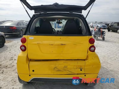 Zdjęcie 10 z 12 samochodu: 2013 SMART FORTWO PURE VIN:WMEEJ3BA9DK723688 - miniatura
