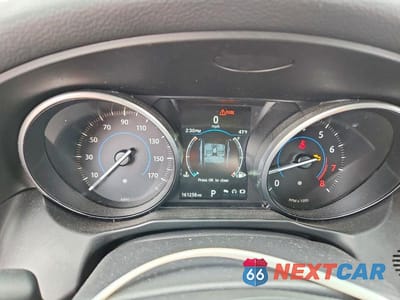 Zdjęcie 9 z 12 samochodu: 2017 JAGUAR XF PREMIUM VIN:SAJBD4BV5HCY31468 - miniatura