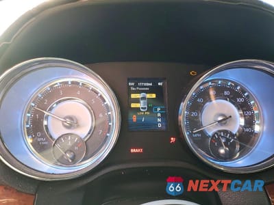 Zdjęcie 9 z 12 samochodu: 2012 CHRYSLER 300 VIN:2C3CCAAG1CH107214 - miniatura