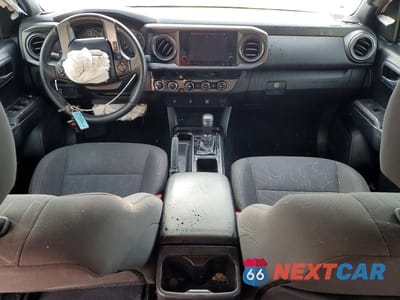 Zdjęcie 8 z 12 samochodu: 2016 TOYOTA TACOMA VIN:5TFCZ5AN8GX029385 - miniatura