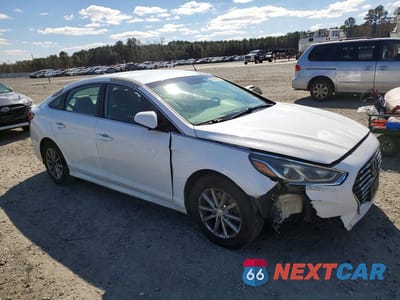 Czwarte zdjęcie samochodu z boku: 2018 HYUNDAI SONATA SE VIN:5NPE24AFXJH623253 - miniatura
