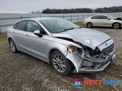 Czwarte zdjęcie samochodu z boku: 2017 FORD FUSION SE VIN:3FA6P0H7XHR159679 - miniatura