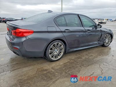 Trzecie zdjęcie samochodu z tyłu: 2018 BMW M550XI VIN:WBAJB9C51JB035479 - miniatura