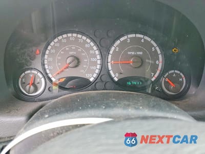Zdjęcie 9 z 13 samochodu: 2005 JEEP LIBERTY SPORT VIN:1J4GL48K35W683362 - miniatura