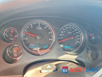 Zdjęcie 9 z 12 samochodu: 2011 CHEVROLET SUBURBAN K1500 LTZ VIN:1GNSKKE31BR329992 - miniatura