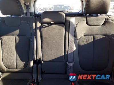 Zdjęcie 10 z 12 samochodu: 2021 JEEP GRAND CHEROKEE L LAREDO VIN:1C4RJKAG0M8168921 - miniatura