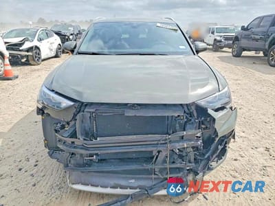 Piąte zdjęcie samochodu w środku: 2021 AUDI Q3 PREMIUM 40 VIN:WA1AUCF35M1153530 - miniatura