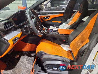 Zdjęcie 7 z 13 samochodu: 2019 LAMBORGHINI URUS VIN:ZPBCA1ZL2KLA04428 - miniatura