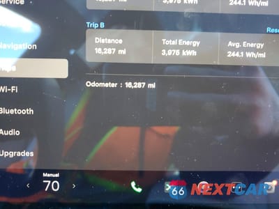 Zdjęcie 9 z 13 samochodu: 2024 TESLA MODEL S VIN:5YJSA1E50RF542875 - miniatura