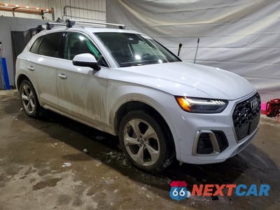 Czwarte zdjęcie samochodu z boku: 2023 AUDI Q5 PRESTIGE 45 VIN:WA1FAAFY6P2052560 - miniatura