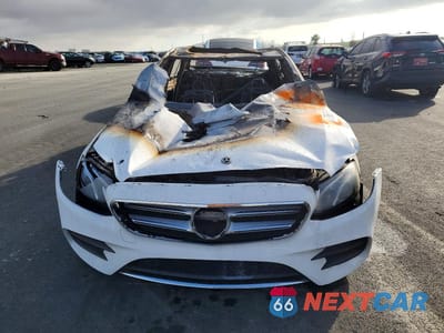 Piąte zdjęcie samochodu w środku: 2020 MERCEDES-BENZ E 350 VIN:WDDZF8DB6LA752578 - miniatura