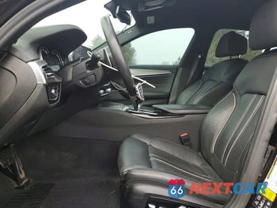 Zdjęcie 7 z 11 samochodu: 2019 BMW M550XI VIN:WBAJB9C53KB465225 - miniatura