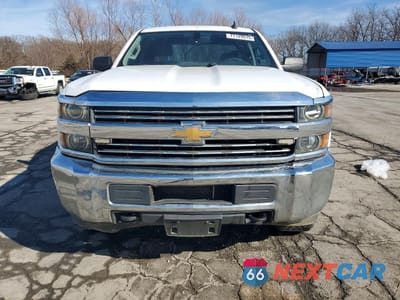 Piąte zdjęcie samochodu w środku: 2017 CHEVROLET SILVERADO K2500 HEAVY DUTY VIN:1GC2KUEG8HZ291001 - miniatura