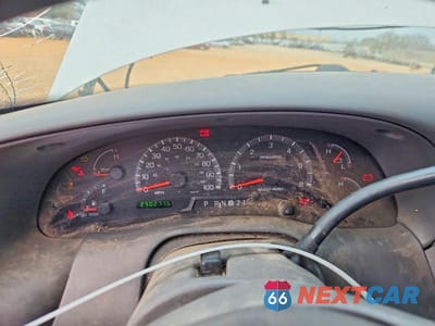 Zdjęcie 9 z 13 samochodu: 2000 FORD EXPEDITION XLT VIN:1FMRU1565YLA60022 - miniatura