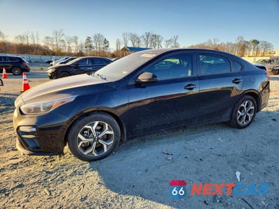 2021 KIA FORTE FE 3KPF24AD9ME359194 - główne zdjęcie licytacji z USA - miniatura