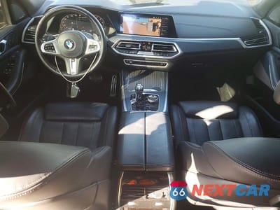 Zdjęcie 8 z 12 samochodu: 2021 BMW X5 M50I VIN:5UXJU4C03M9E57092 - miniatura