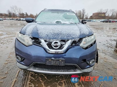 Piąte zdjęcie samochodu w środku: 2015 NISSAN ROGUE SL VIN:5N1AT2MTXFC791667 - miniatura