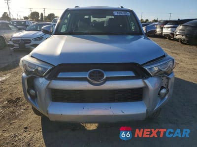 Piąte zdjęcie samochodu w środku: 2015 TOYOTA 4RUNNER SR5/SR5 PREMIUM VIN:JTEBU5JR6F5267934 - miniatura