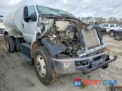 Czwarte zdjęcie samochodu z boku: 2024 FORD F750 SUPER DUTY WATER TRUCK VIN:1FDNF7AN9RDF10145 - miniatura