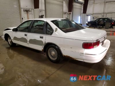 Drugie zdjęcie samochodu z przodu: 1996 CHEVROLET CAPRICE CLASSIC VIN:1G1BL52WXTR163763 - miniatura