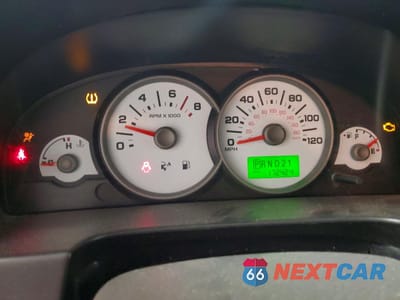 Zdjęcie 9 z 14 samochodu: 2006 FORD ESCAPE XLT VIN:1FMYU03146KC08550 - miniatura