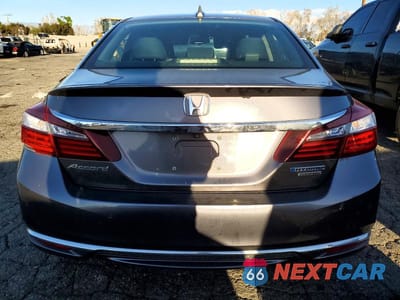 Zdjęcie 6 z 12 samochodu: 2017 HONDA ACCORD TOURING HYBRID VIN:JHMCR6F7XHC004625 - miniatura