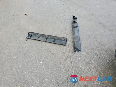 Zdjęcie 12 z 12 samochodu: 2015 FORD TAURUS SEL VIN:1FAHP2E84FG195776 - miniatura