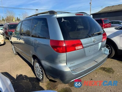 Trzecie zdjęcie samochodu z tyłu: 2004 TOYOTA SIENNA CE VIN:5TDZA23C64S209476 - miniatura