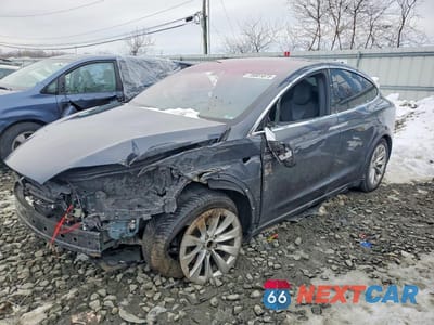 2017 TESLA MODEL X 5YJXCBE20HF066167 - główne zdjęcie licytacji z USA - miniatura