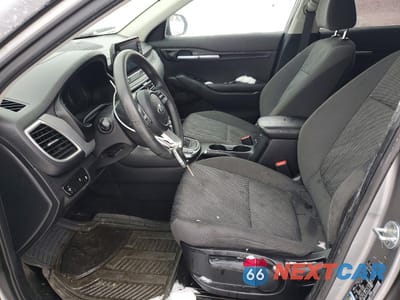 Zdjęcie 7 z 14 samochodu: 2021 KIA SELTOS LX VIN:KNDEPCAA8M7107286 - miniatura