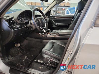 Zdjęcie 7 z 13 samochodu: 2017 BMW X3 XDRIVE28I VIN:5UXWX9C38H0W78893 - miniatura