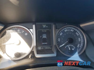 Zdjęcie 9 z 12 samochodu: 2018 TOYOTA TACOMA ACCESS CAB VIN:5TFSX5EN1JX061453 - miniatura