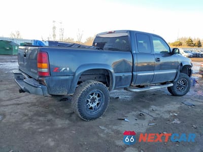 Trzecie zdjęcie samochodu z tyłu: 2003 GMC NEW SIERRA K1500 VIN:1GTEK19TX3E113979 - miniatura