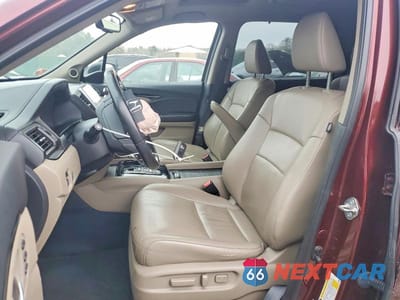 Zdjęcie 7 z 12 samochodu: 2018 HONDA PILOT TOURING VIN:5FNYF6H98JB013590 - miniatura