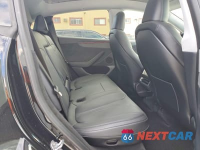 Zdjęcie 10 z 13 samochodu: 2026 TESLA MODEL Y VIN:7SAYGDEE0TA473655 - miniatura