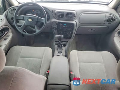 Zdjęcie 8 z 13 samochodu: 2006 CHEVROLET TRAILBLAZER LS VIN:1GNDS13S562168624 - miniatura