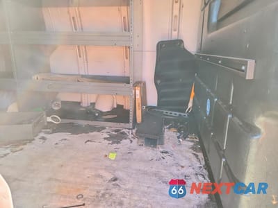 Zdjęcie 11 z 13 samochodu: 2020 CHEVROLET EXPRESS 2500 CARGO UTILITY / SERVICE VAN VIN:1GCWGBFG7L1170313 - miniatura